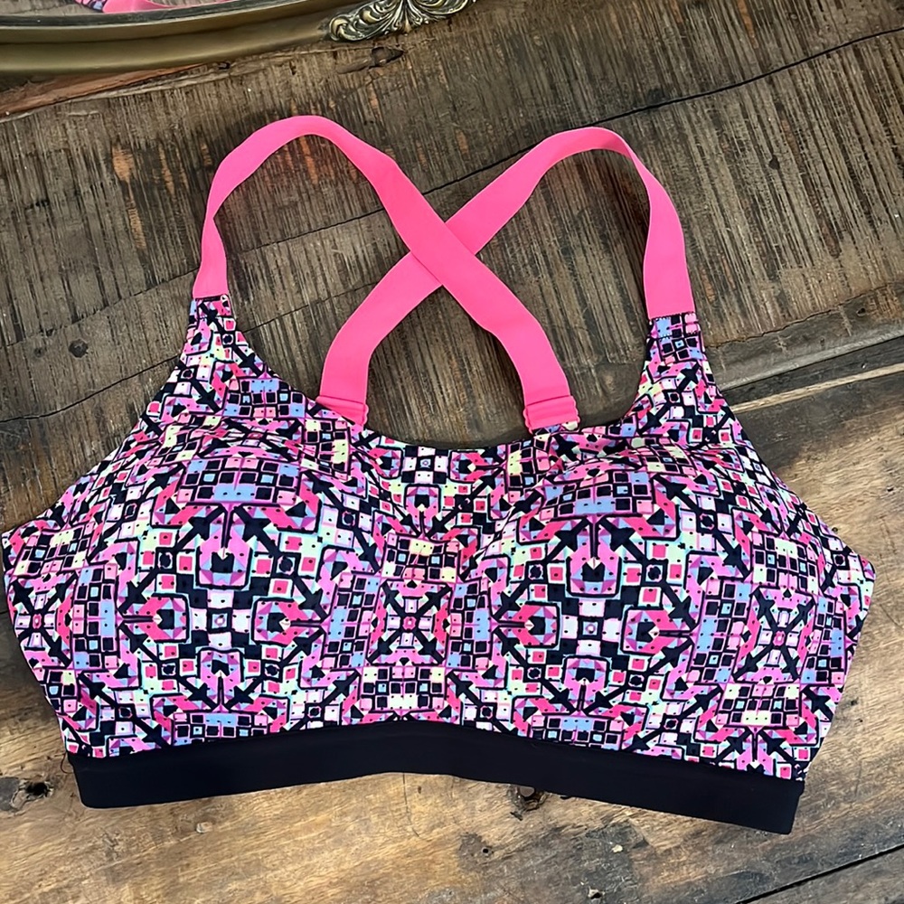 Victoria’s Secret VSX Sport - sports bra